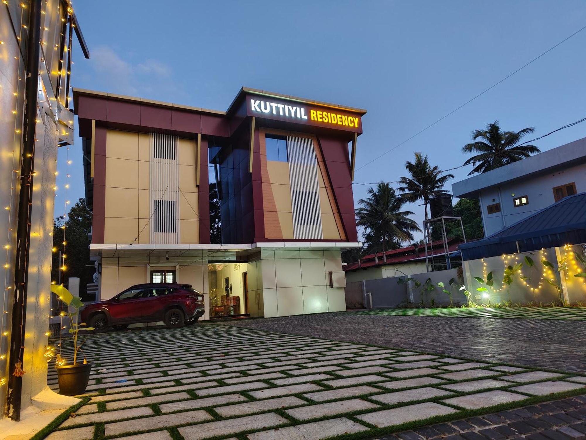 Kuttiyil Residency Villa Kottārakara Екстериор снимка